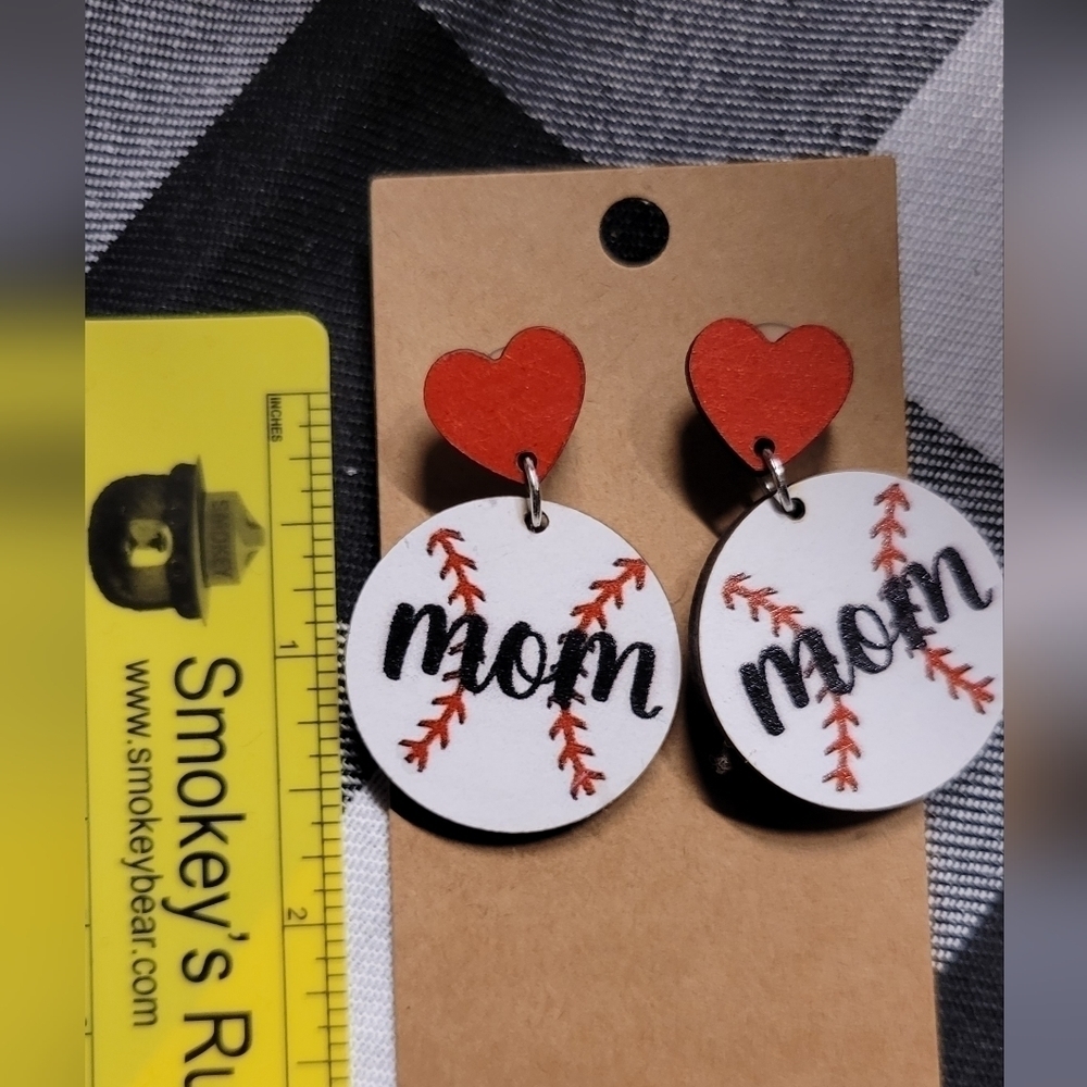Stud style baseball mom, heart, red, white, black earrings New - Picture 3 of 4